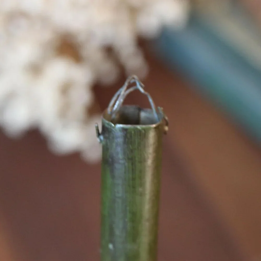 Vintage Painted Metal Scoop, Green with Hand Painted Folk Art, Flour or Grain - Picture 6 of 10